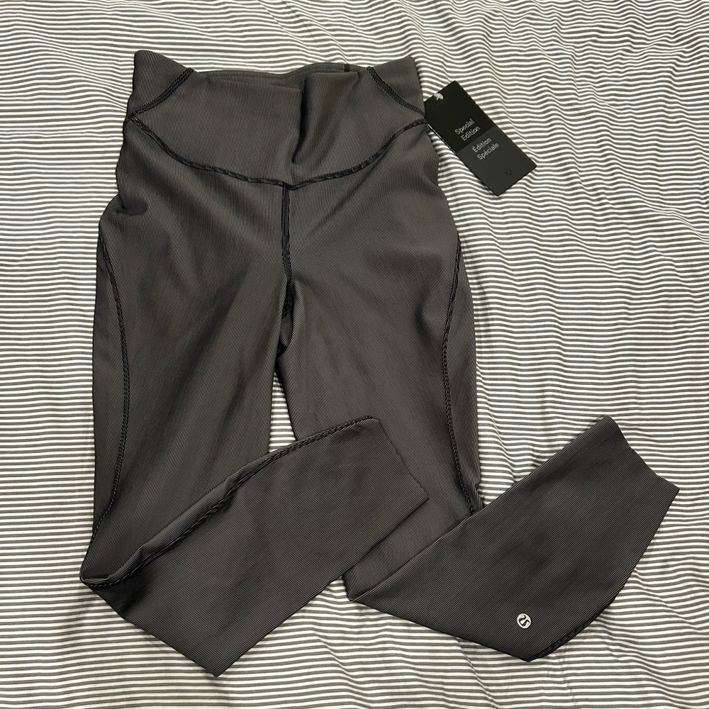 Lululemon base pace leggings size 6 NWT 25”